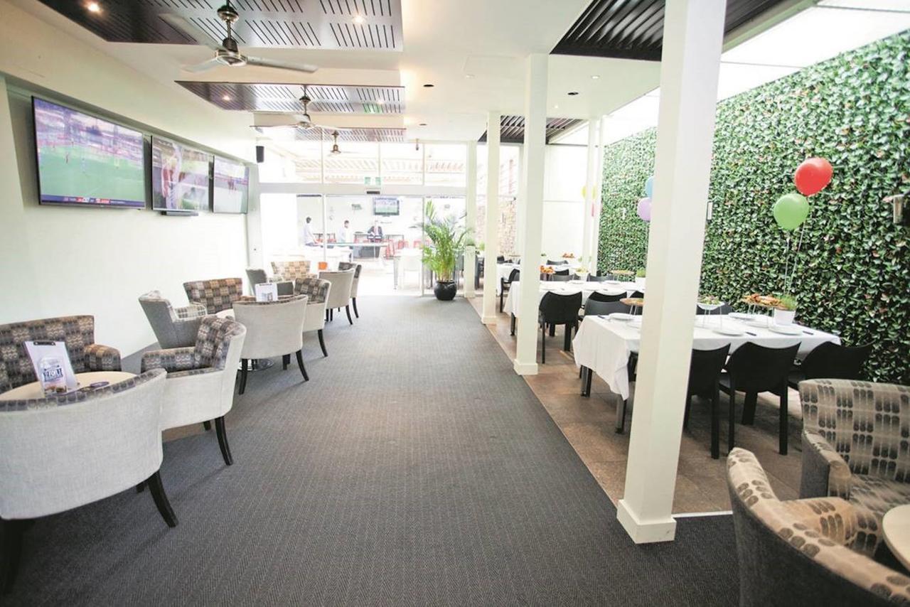 Panania Hotel Sydney Bagian luar foto